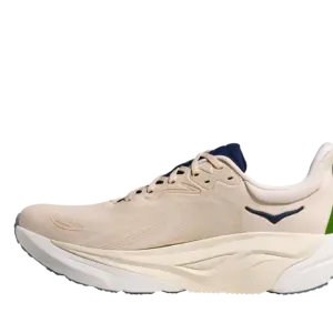 HOKA ARAHÍ-8